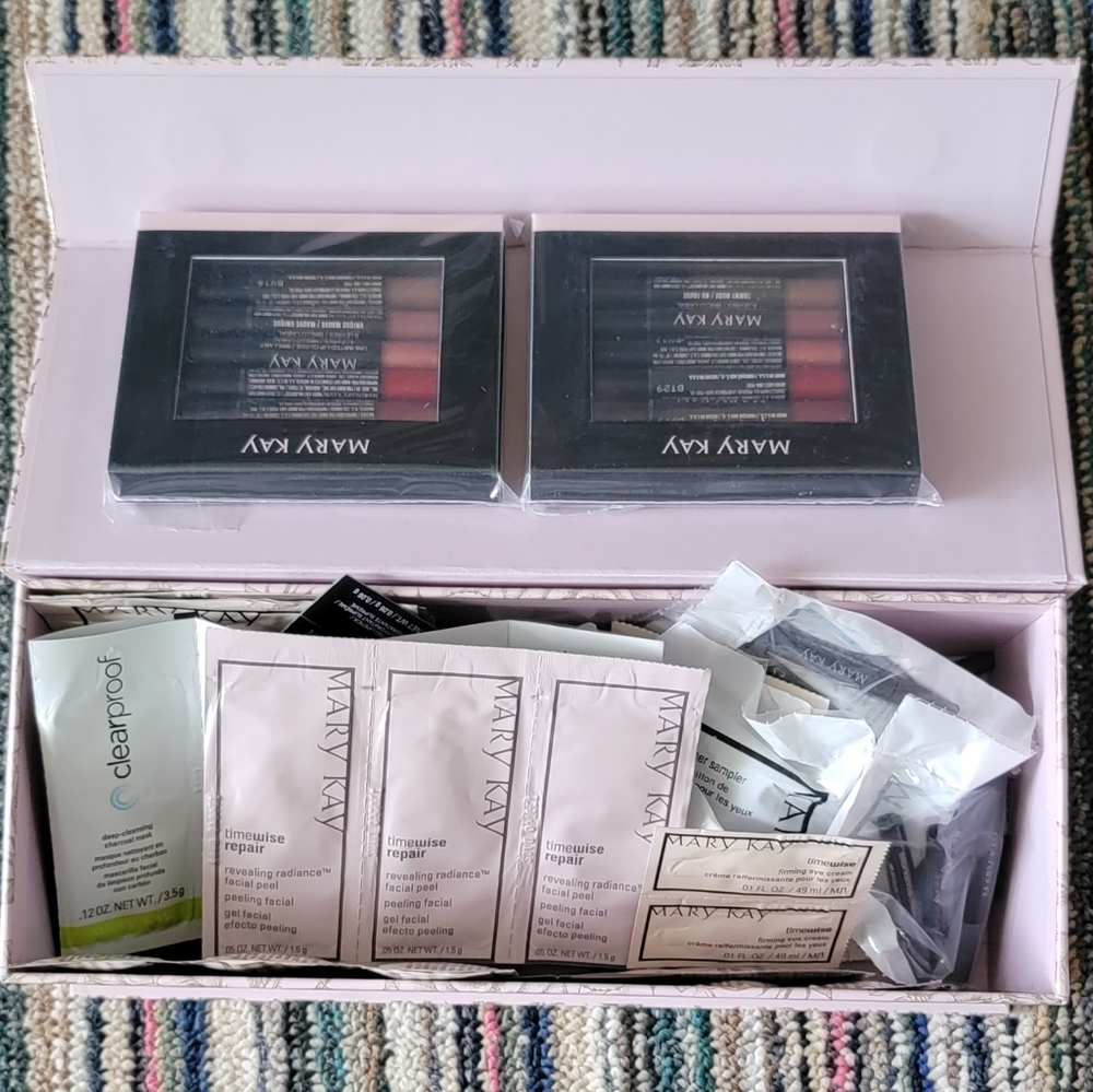 Mary Kay consultant items